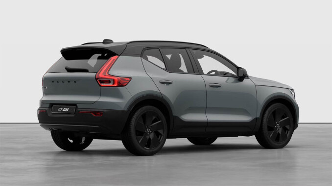 Volvo EX40 185kW Ext Range Plus Black Editon 82kWh 5dr Auto Electric Estate - Image 2